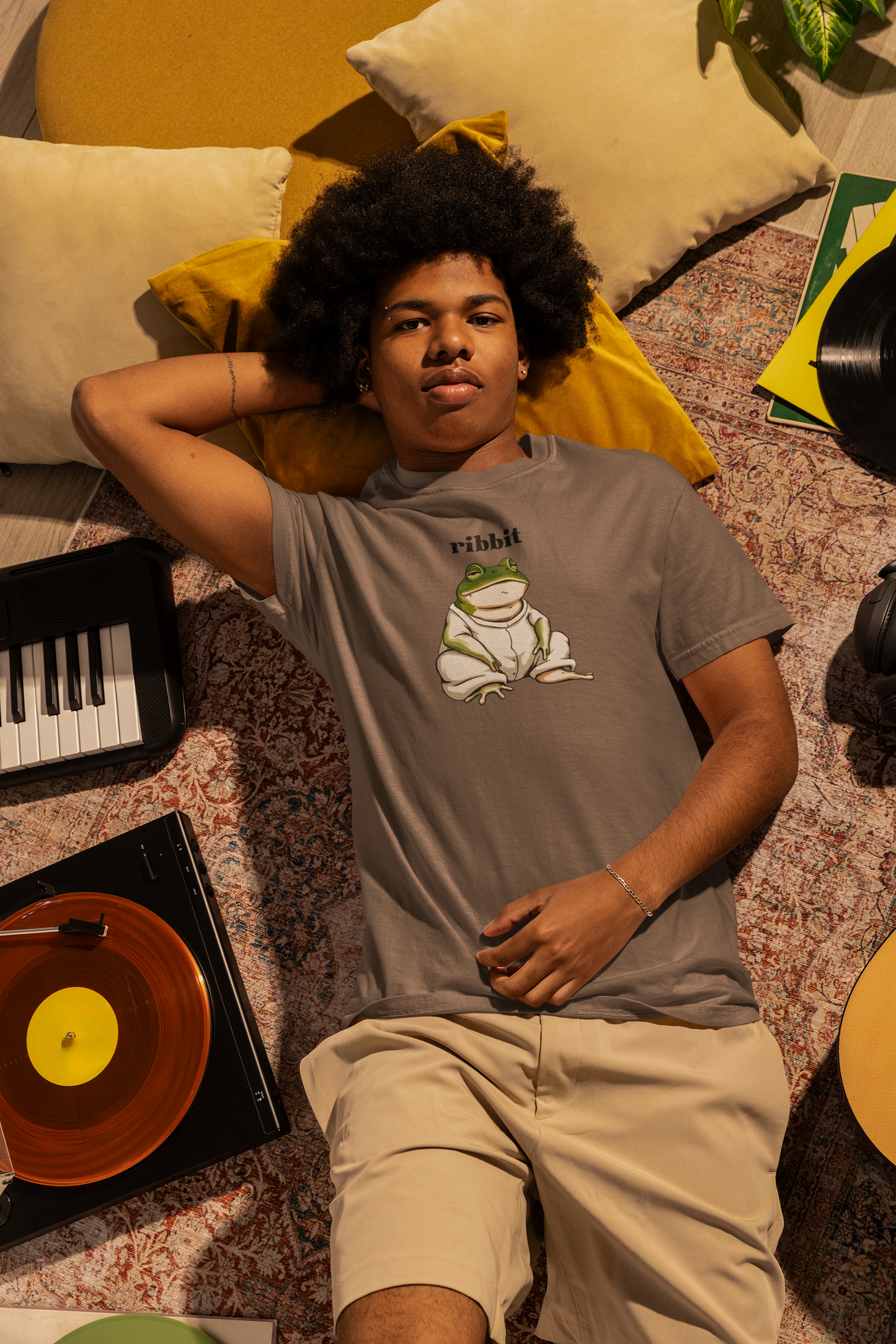 "Ribbit" Frog T-Shirt - Cute Minimalist Anime Style Graphic Tee